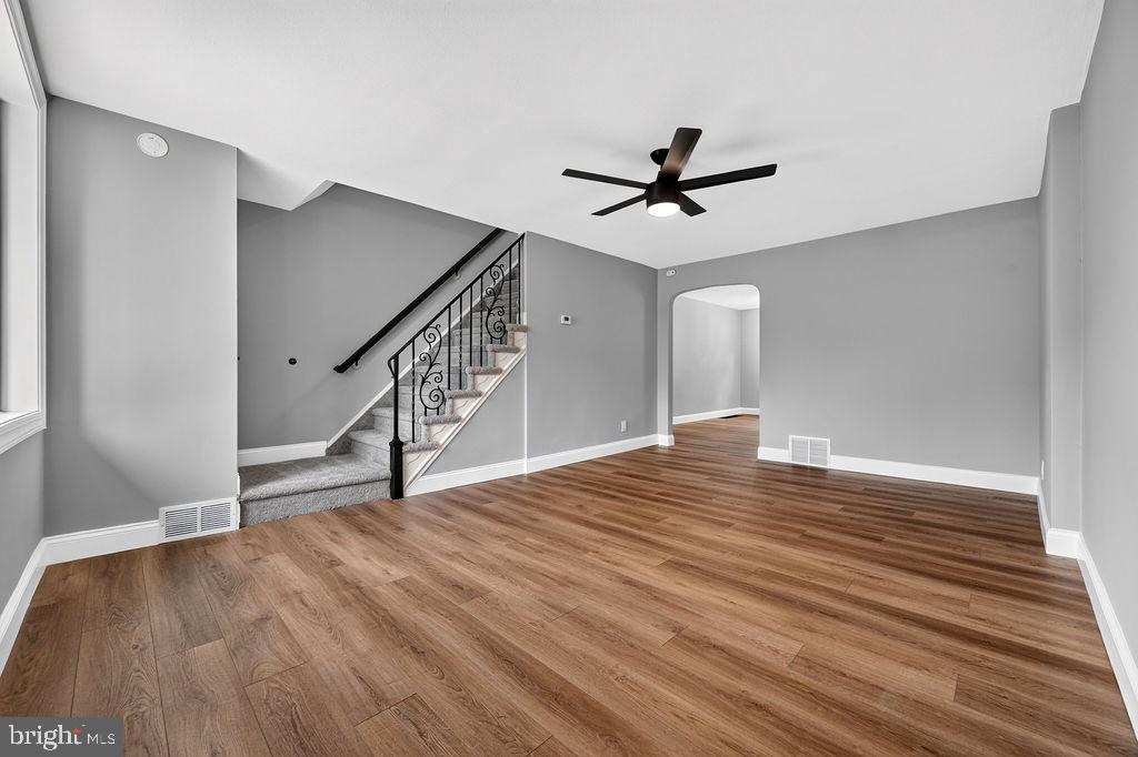 902 TAYLOR DRIVE