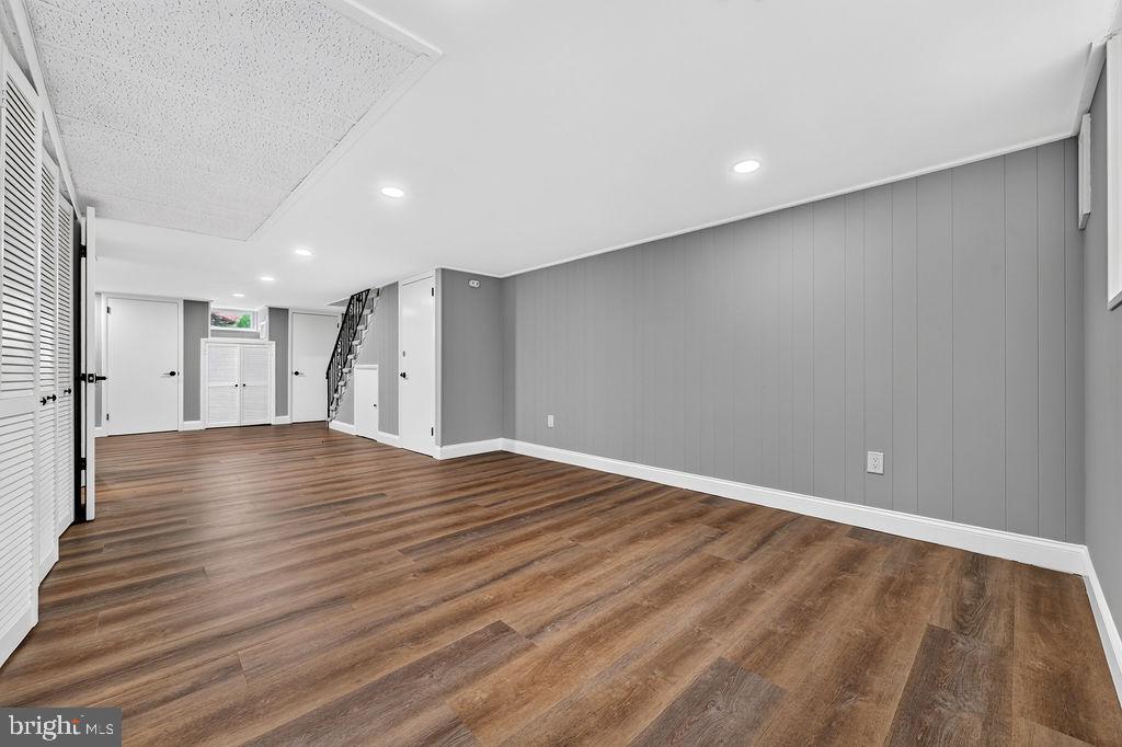 902 TAYLOR DRIVE