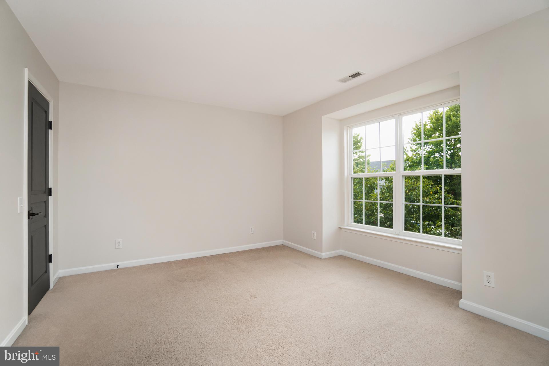 8688 Cascade Rd