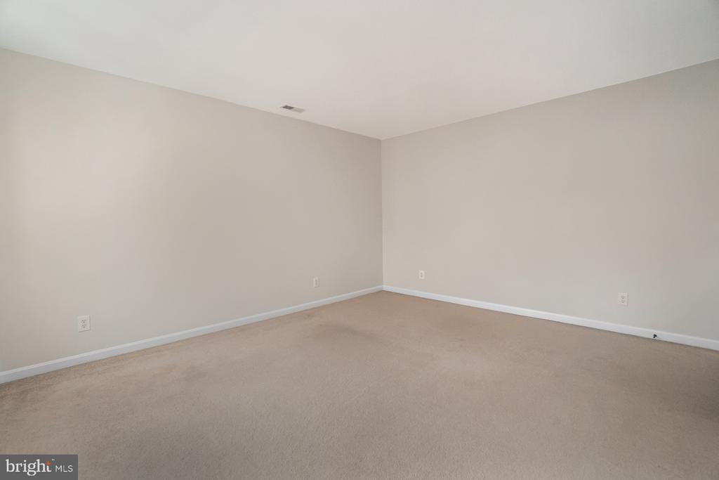 8688 Cascade Rd