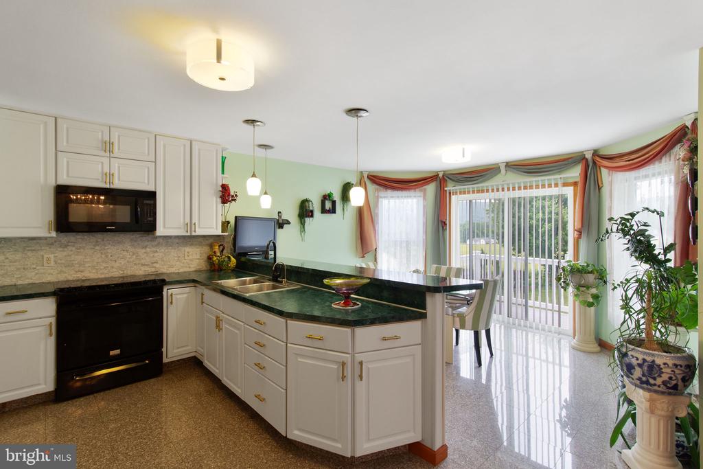 25 Makara Dr