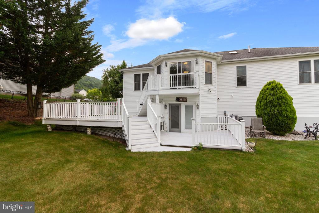 25 Makara Dr
