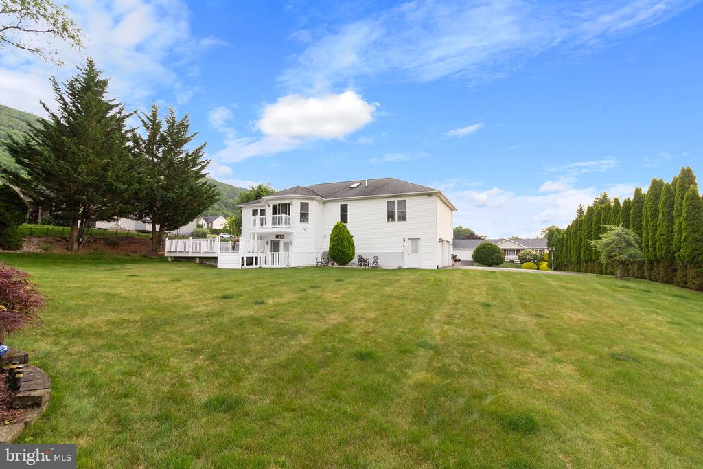 25 Makara Dr