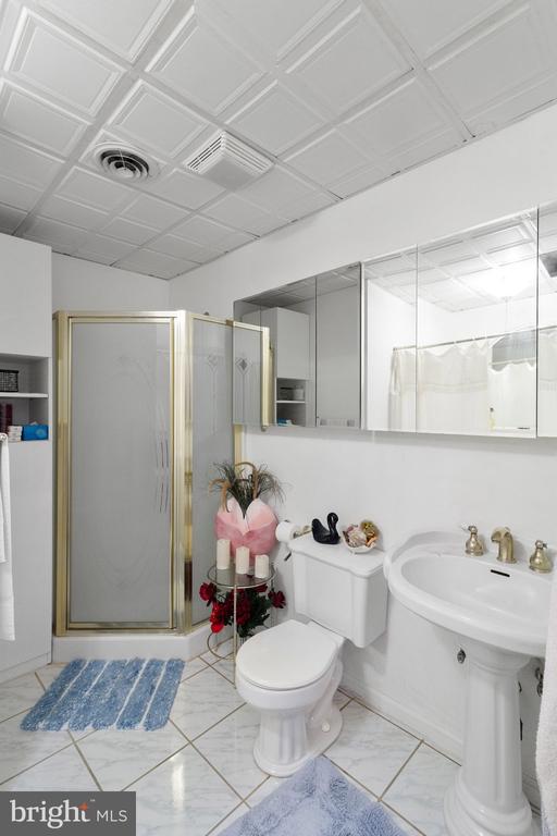 25 Makara Dr