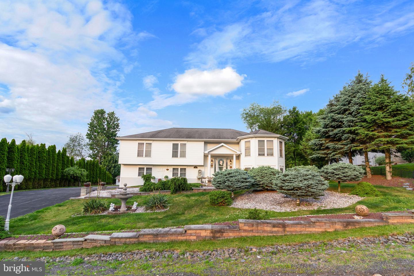 25 Makara Dr