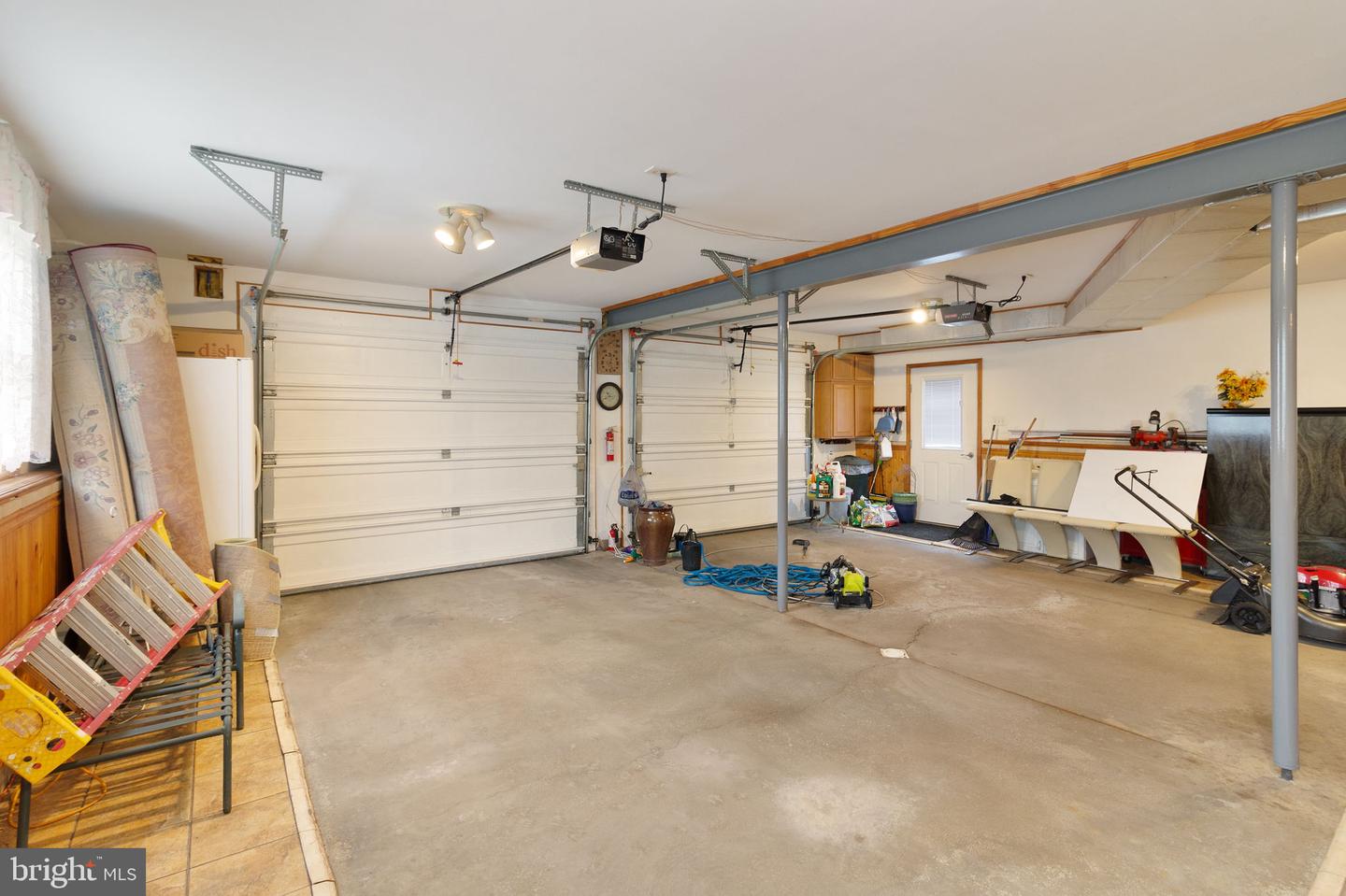 25 Makara Dr