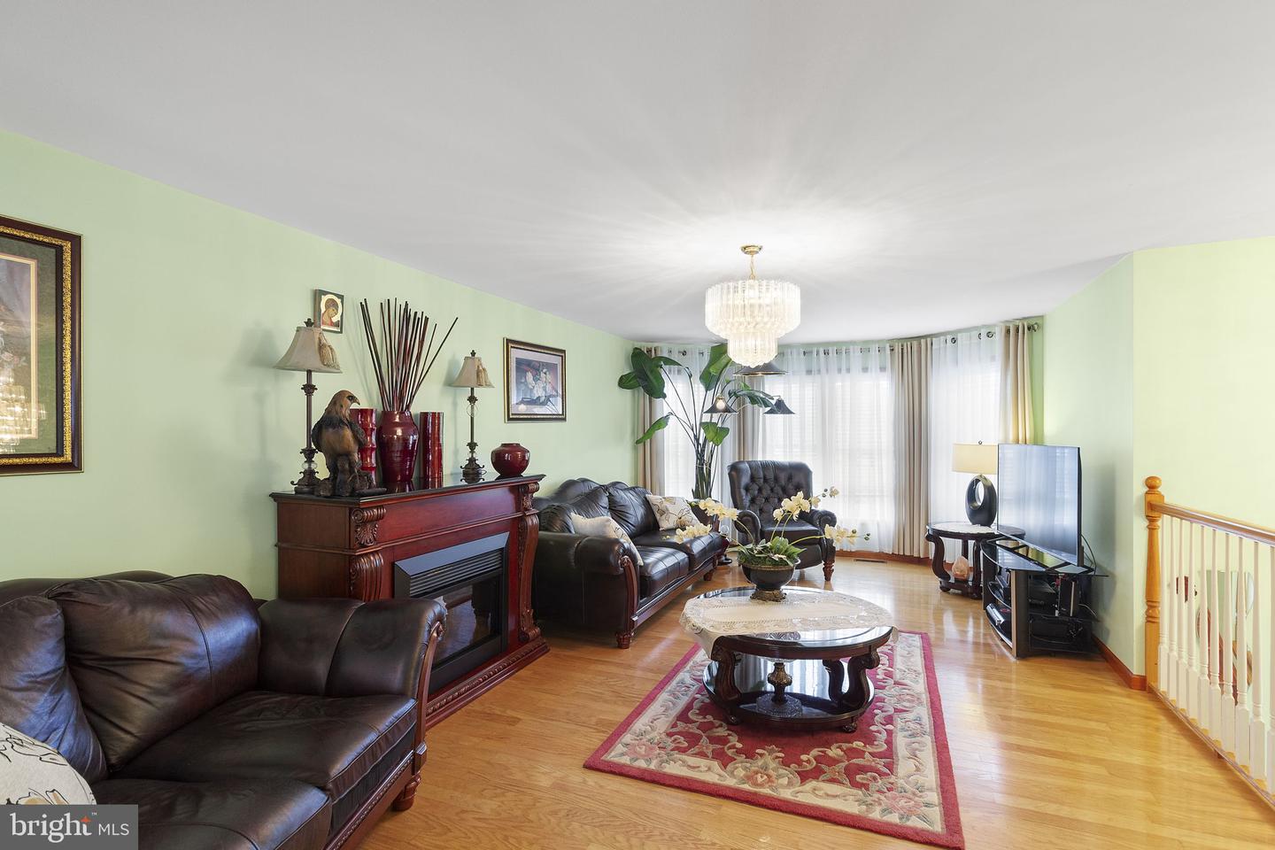 25 Makara Dr