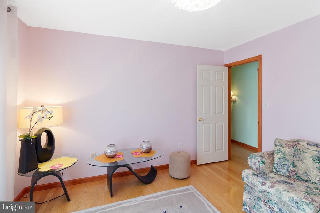 25 Makara Dr