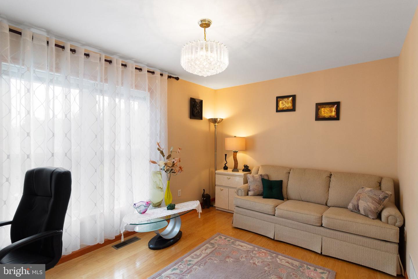 25 Makara Dr