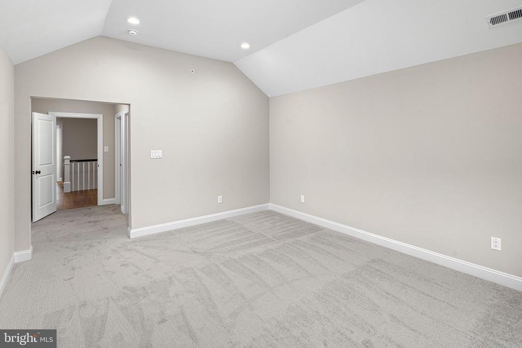 520 DAWES LANE Unit: LOT 67