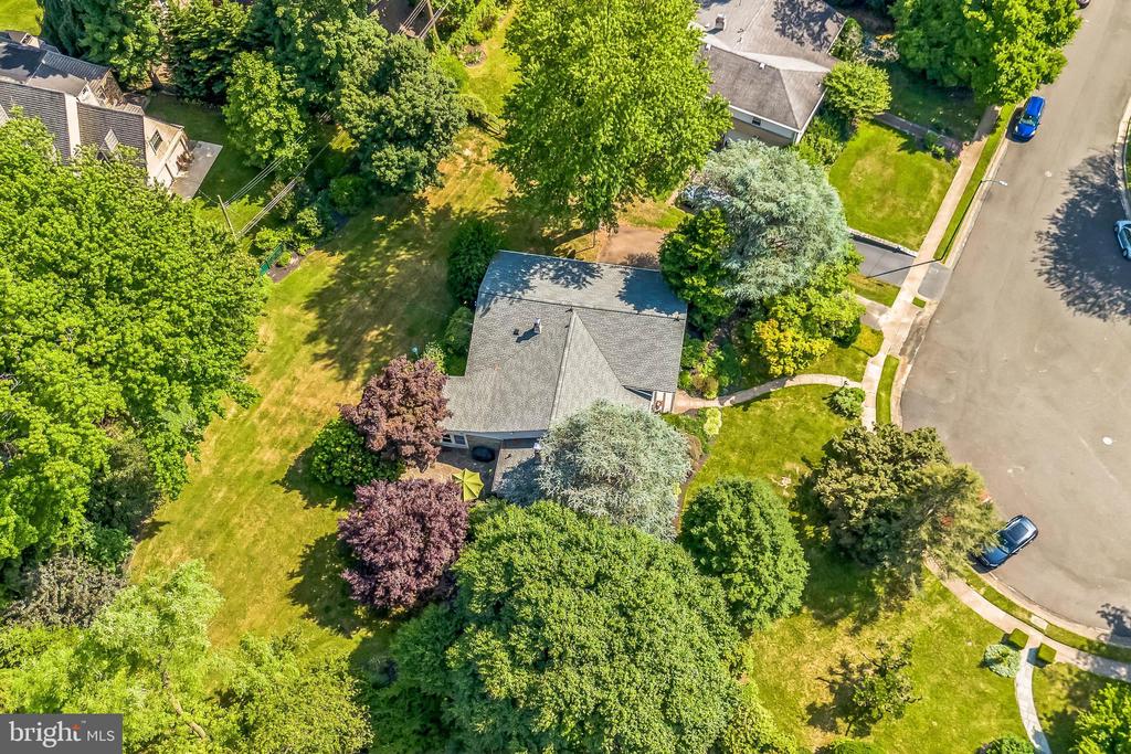 165 WOODPECKER ROAD