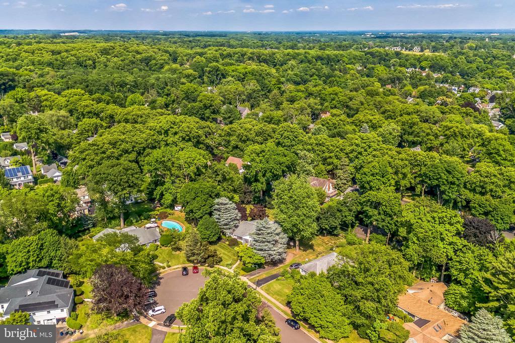 165 WOODPECKER ROAD