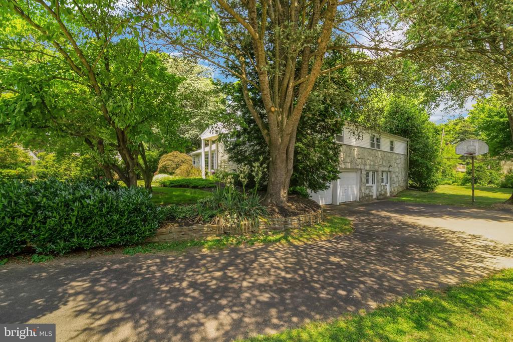 165 WOODPECKER ROAD