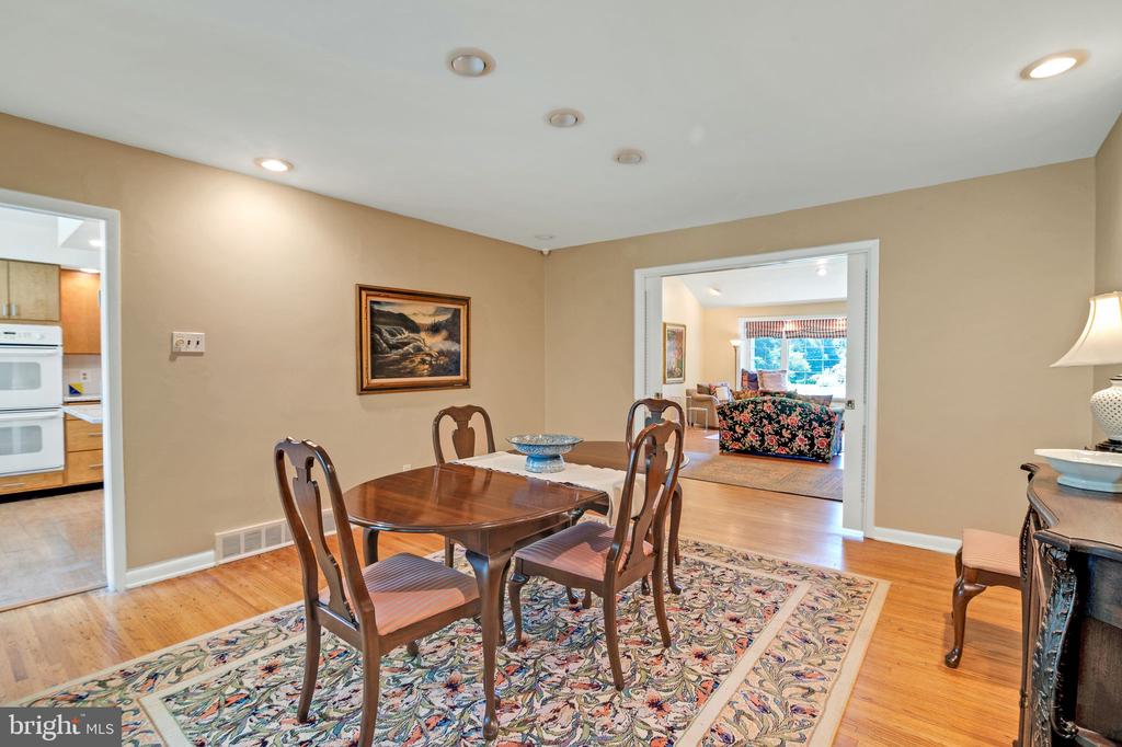 165 WOODPECKER ROAD