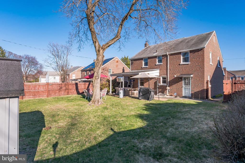7606 BROOKFIELD ROAD
