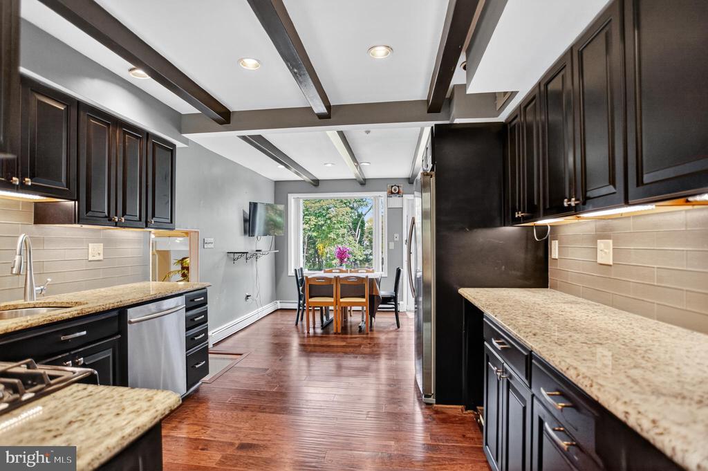 3660 SPRING RUN ROAD