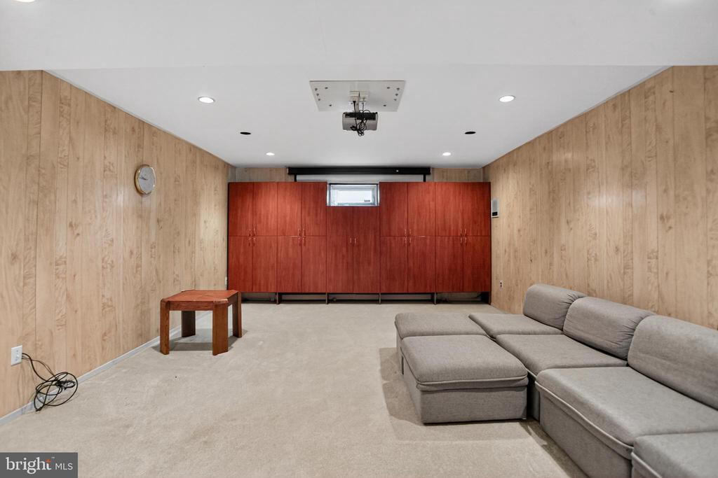 3660 SPRING RUN ROAD