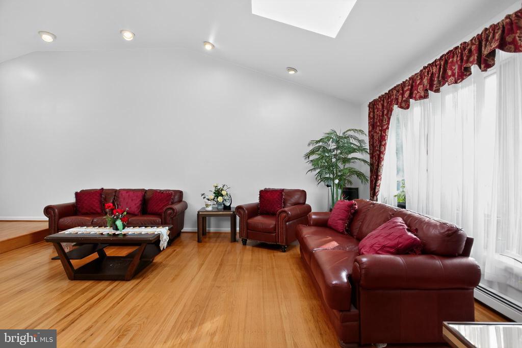3660 SPRING RUN ROAD