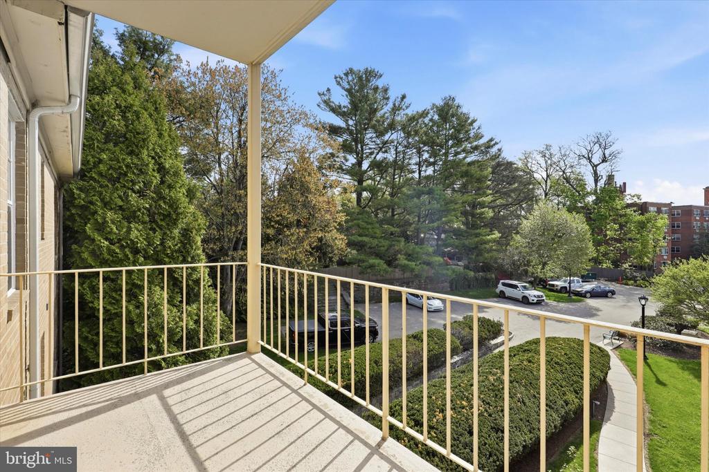 449 MONTGOMERY AVENUE 306