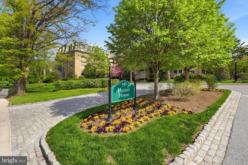 449 MONTGOMERY AVENUE 306