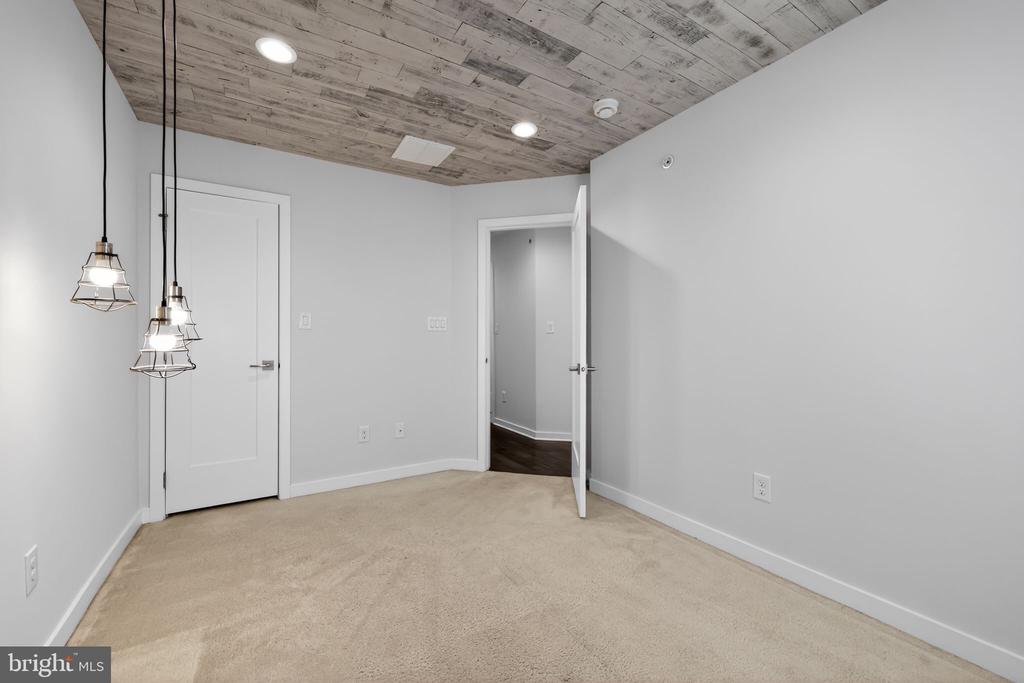 11 HEDLEY LANE