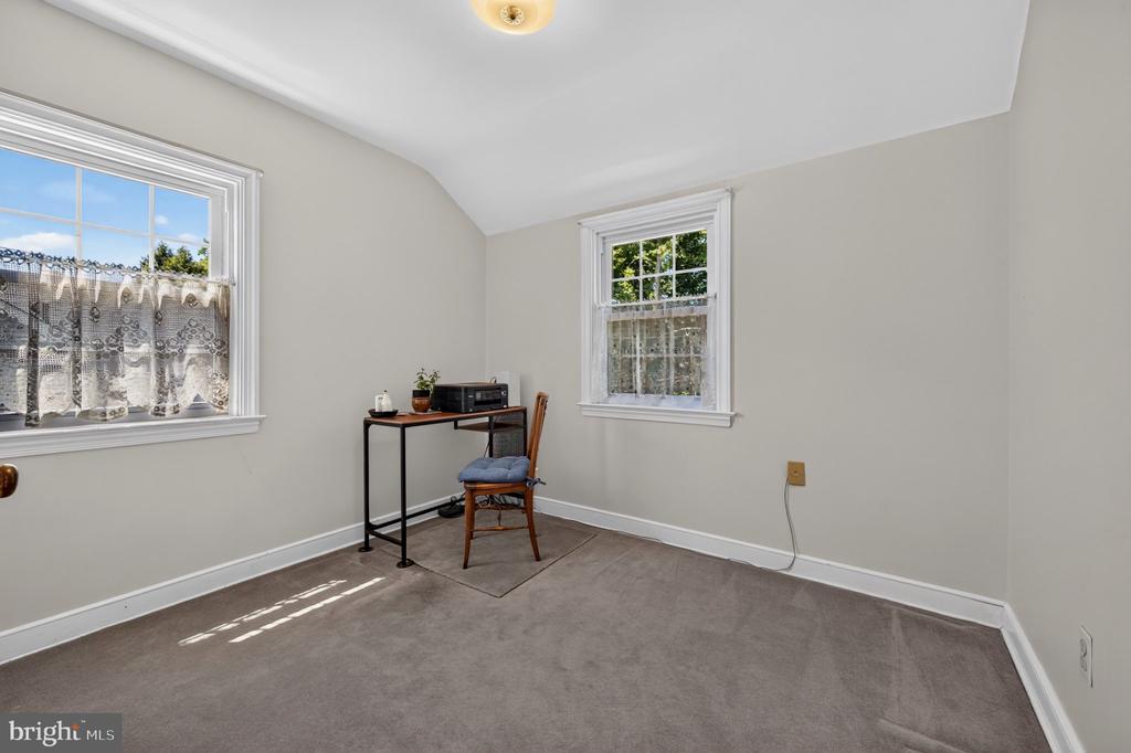 128 BONCOUER ROAD