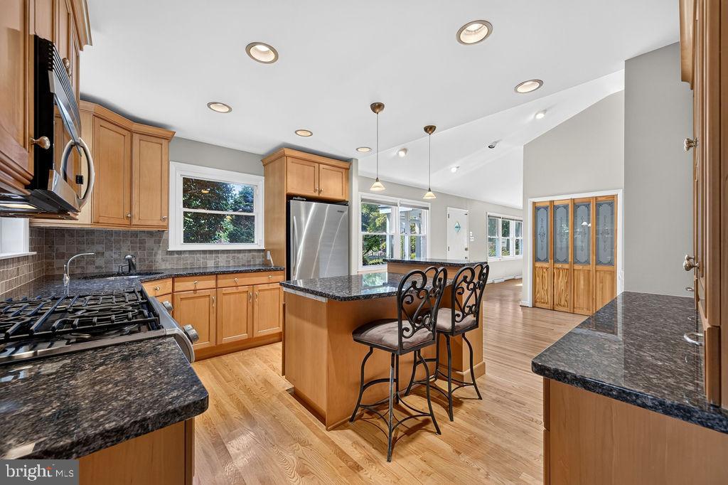 840 PEMBROKE ROAD Unit:           
