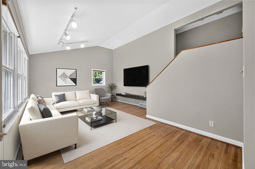 840 PEMBROKE ROAD Unit:           