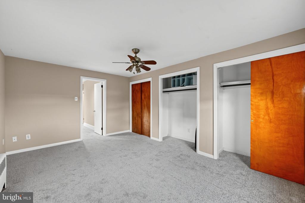 18 CENTER AVENUE