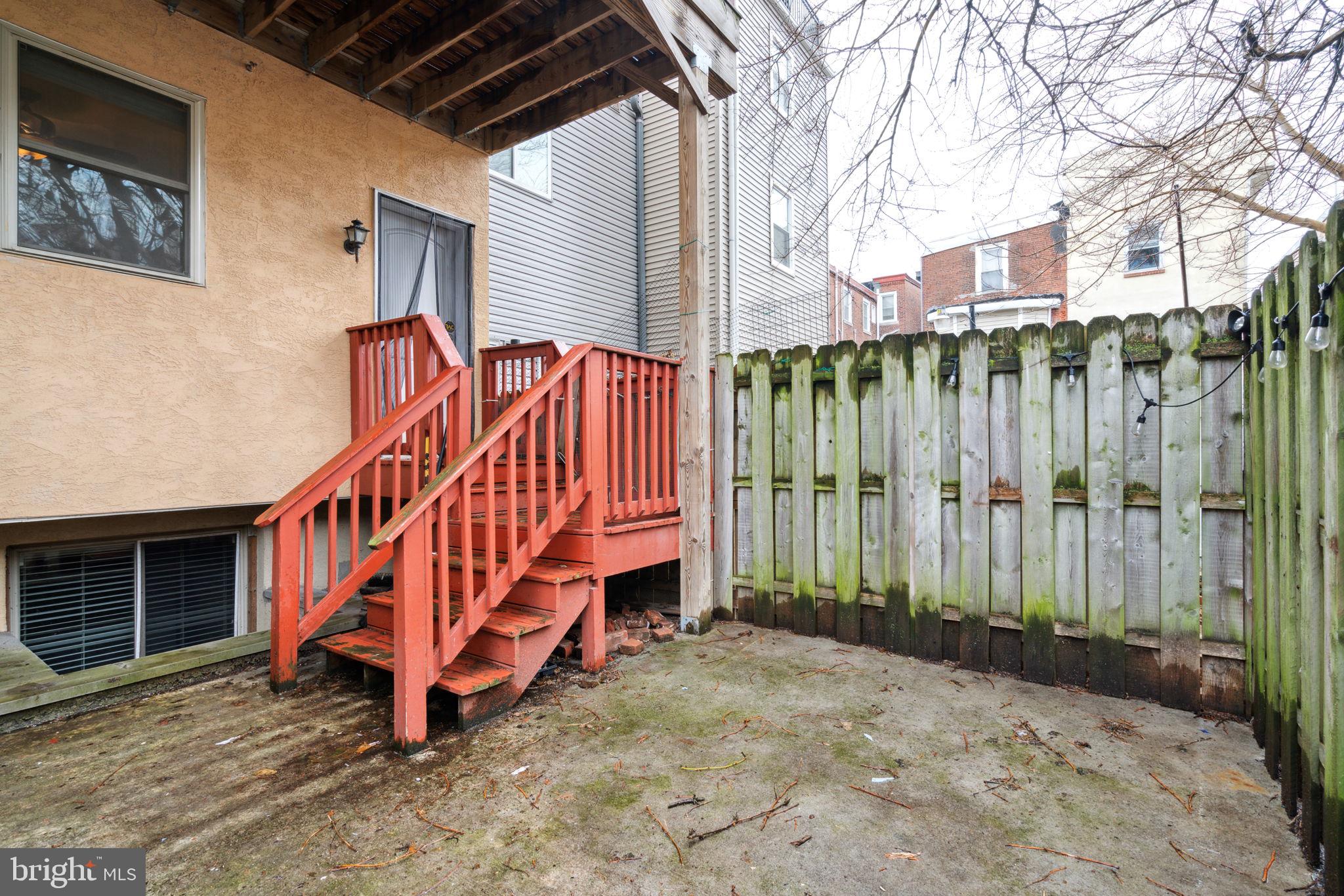 865 N Uber St