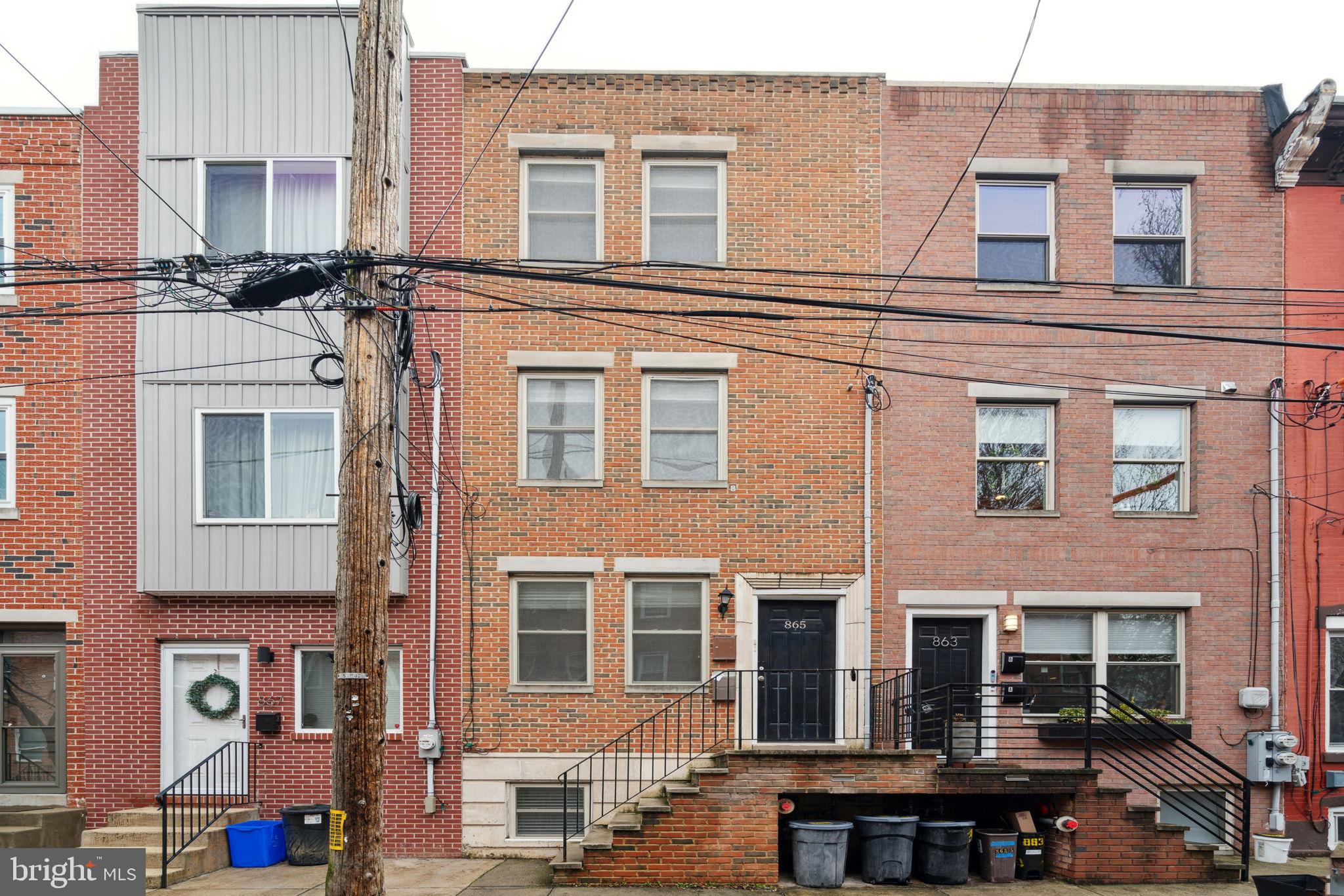 865 N Uber St