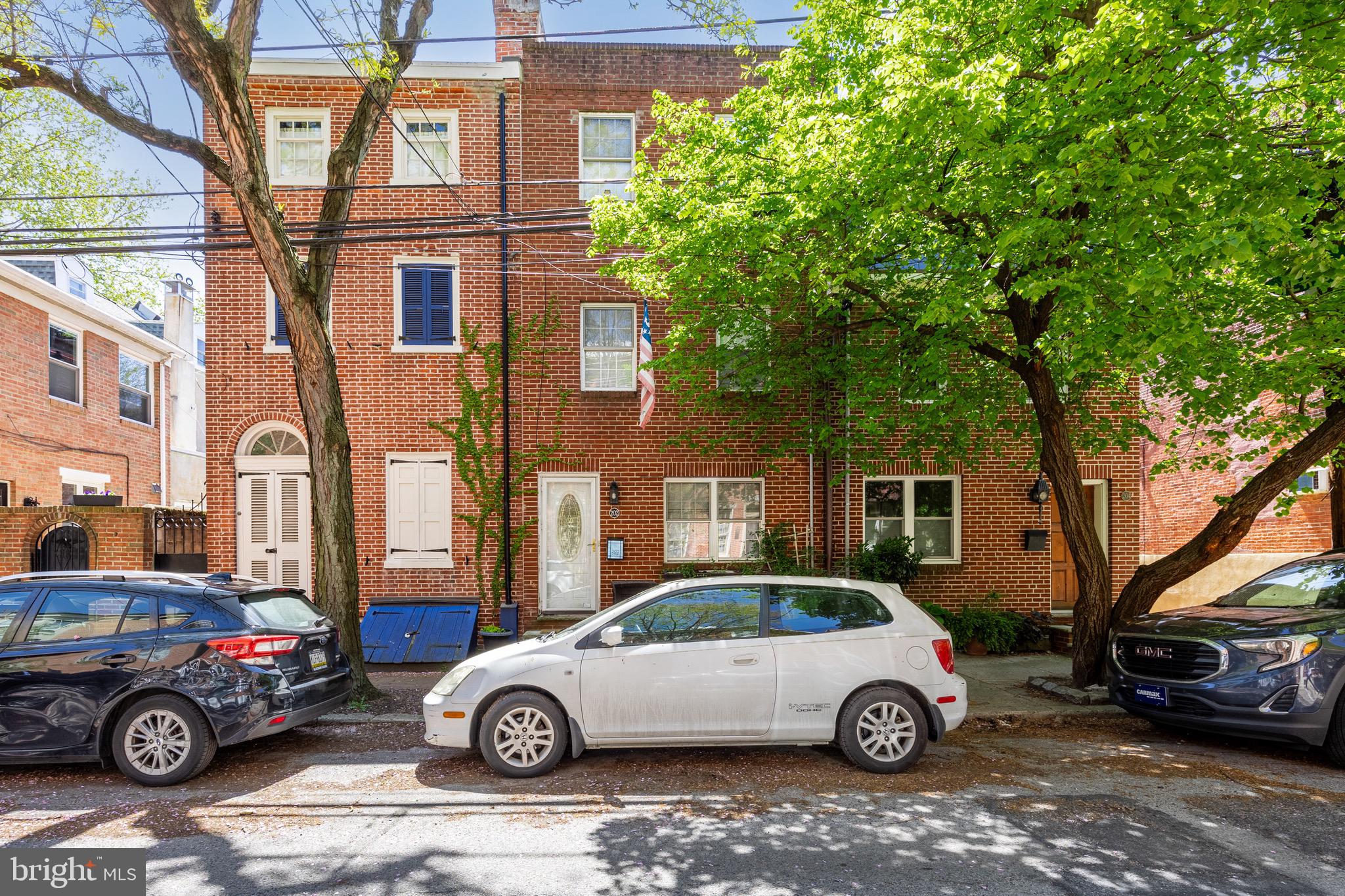 202 Carpenter St