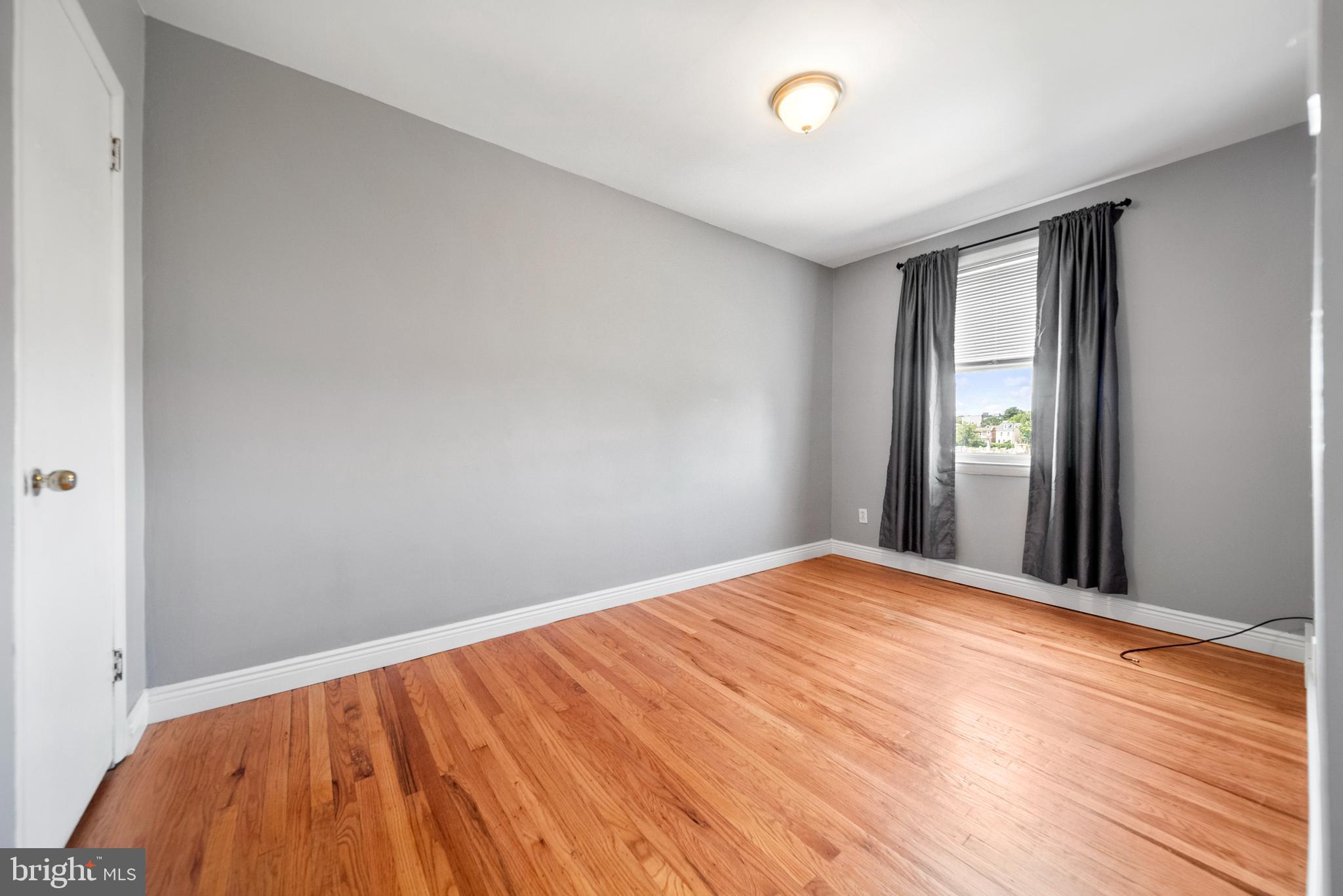 529 Martin St