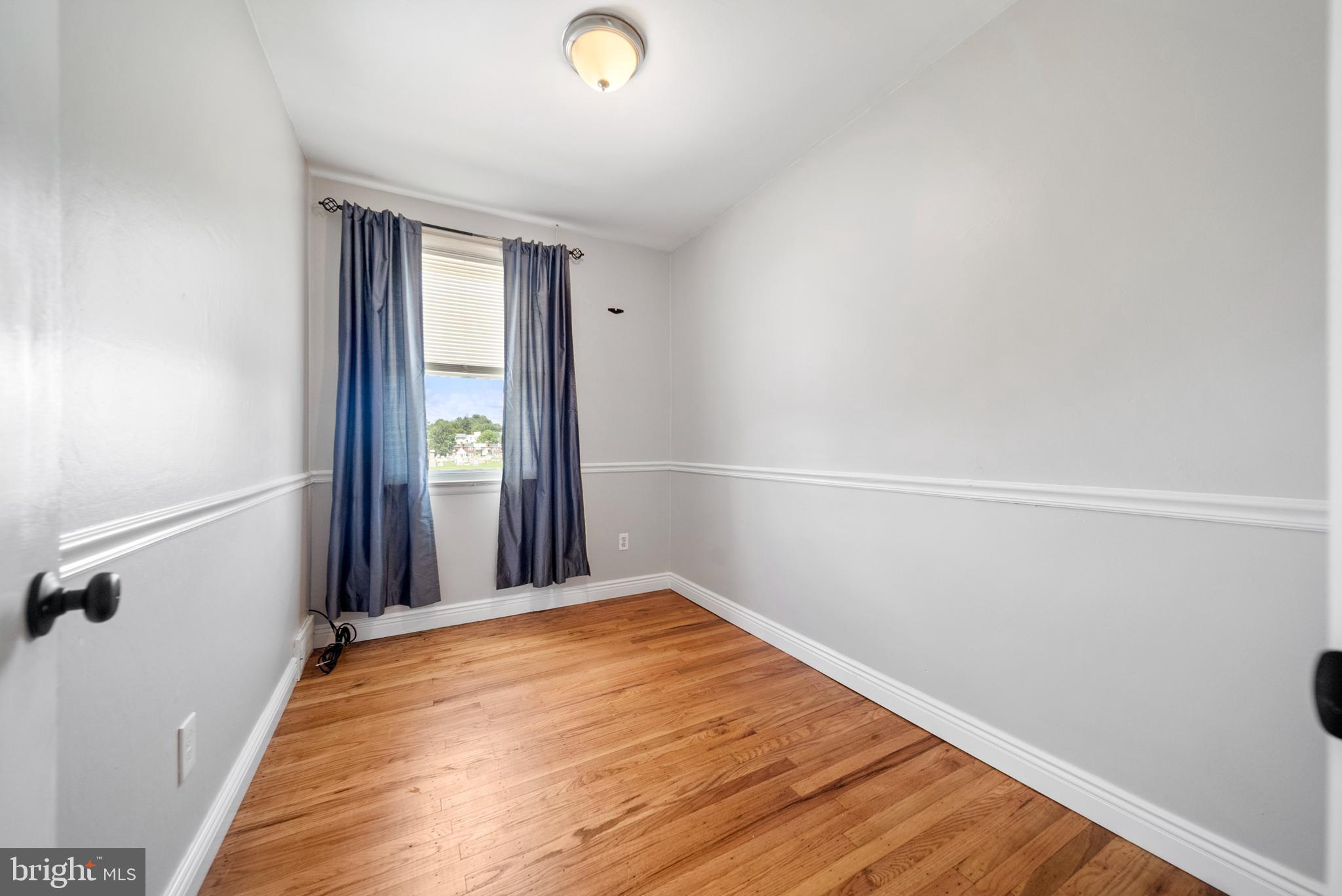 529 Martin St
