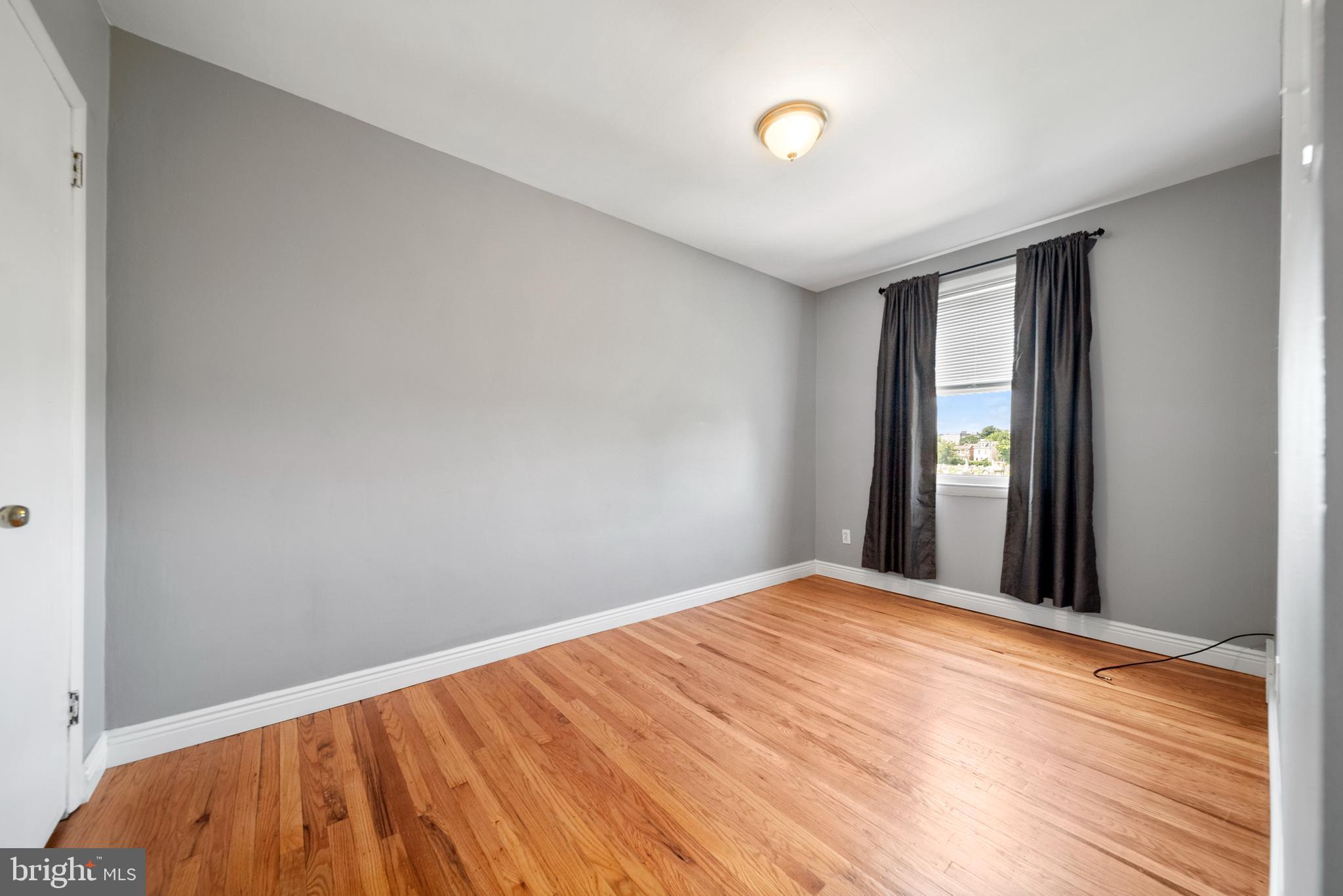 529 Martin St