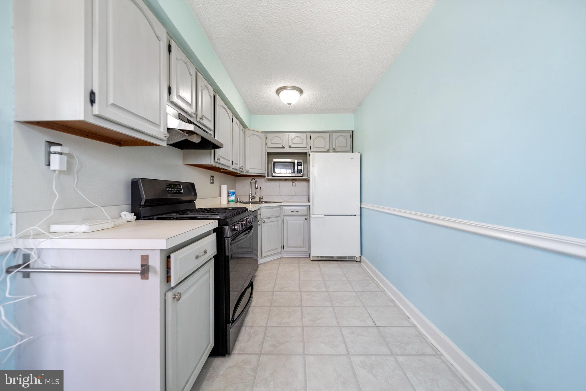 529 Martin St