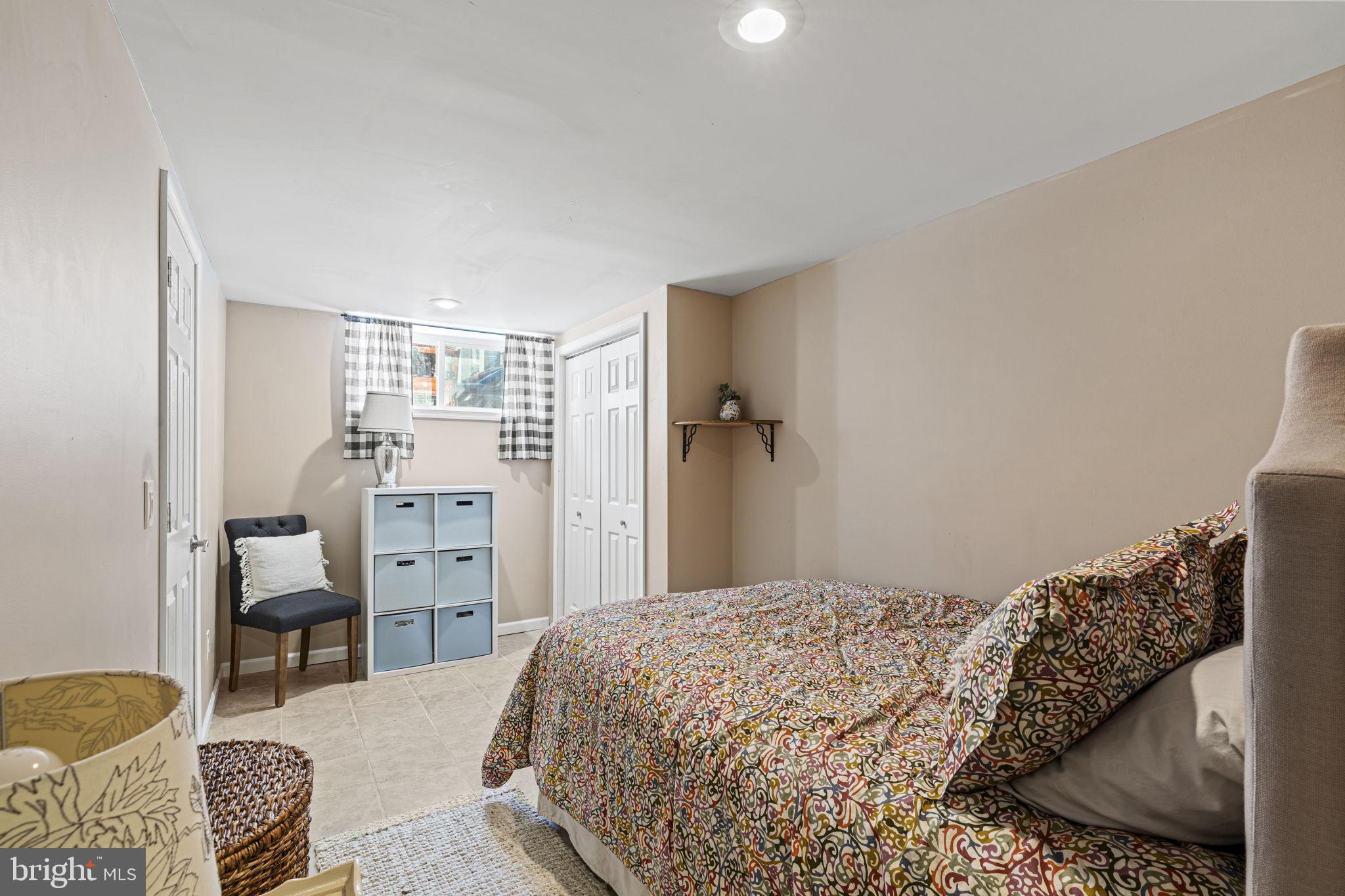 2618 S CHADWICK STREET S