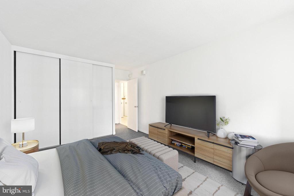 1900 JOHN F KENNEDY BOULEVARD Unit: 1610