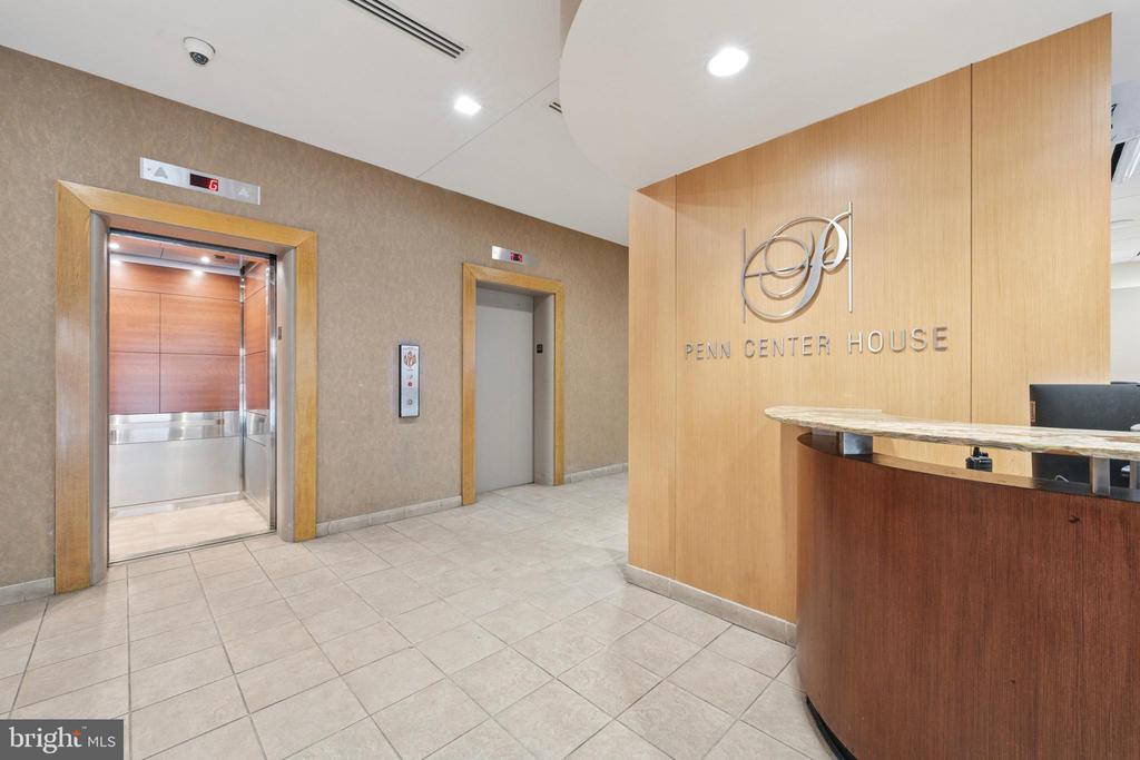 1900 JOHN F KENNEDY BOULEVARD Unit: 1610