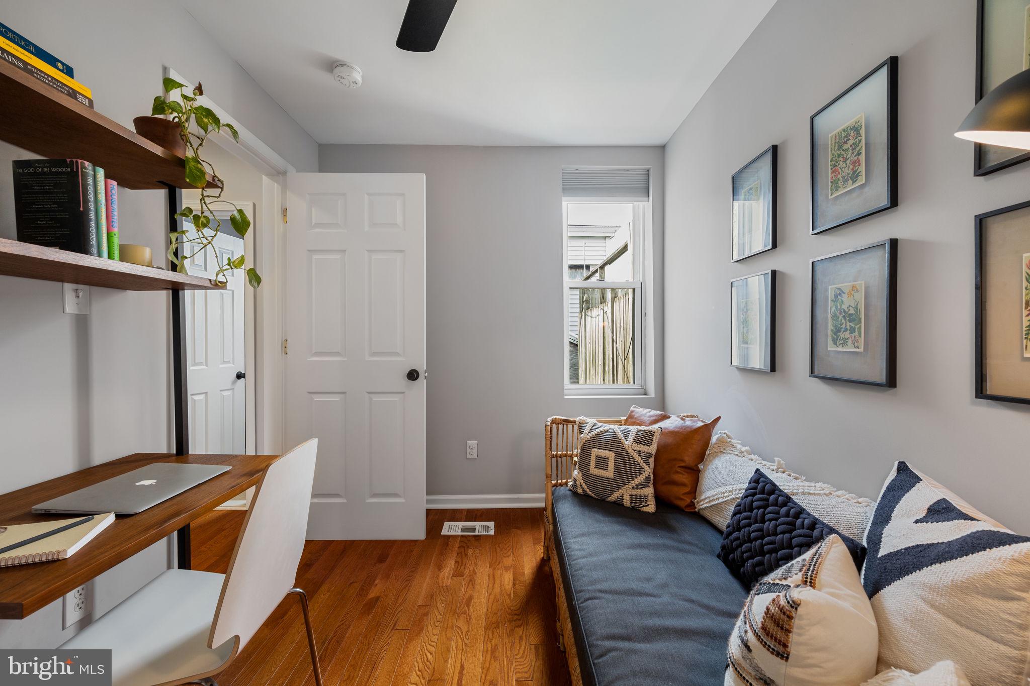 1424 S ORIANNA STREET