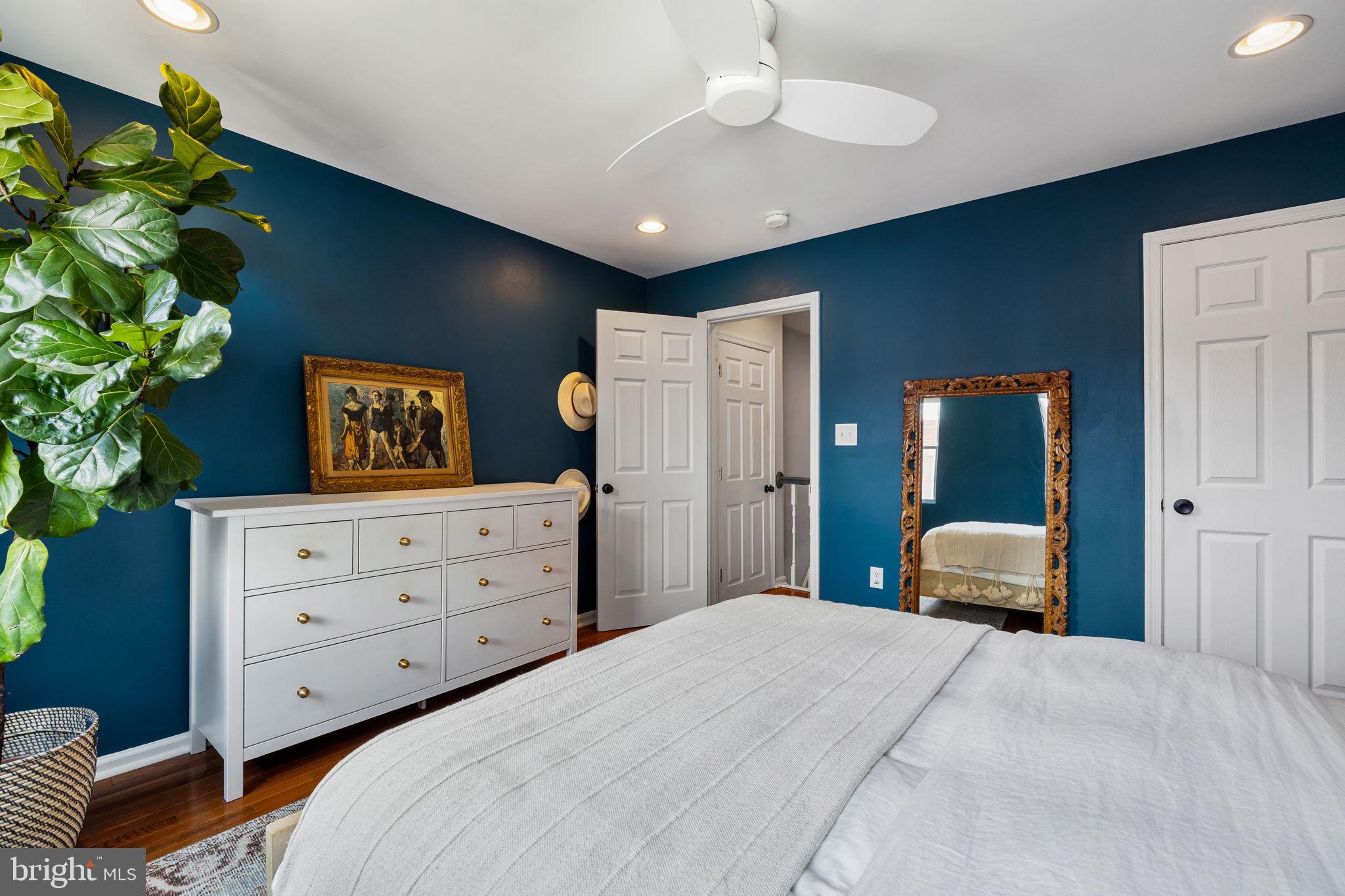 1424 S ORIANNA STREET