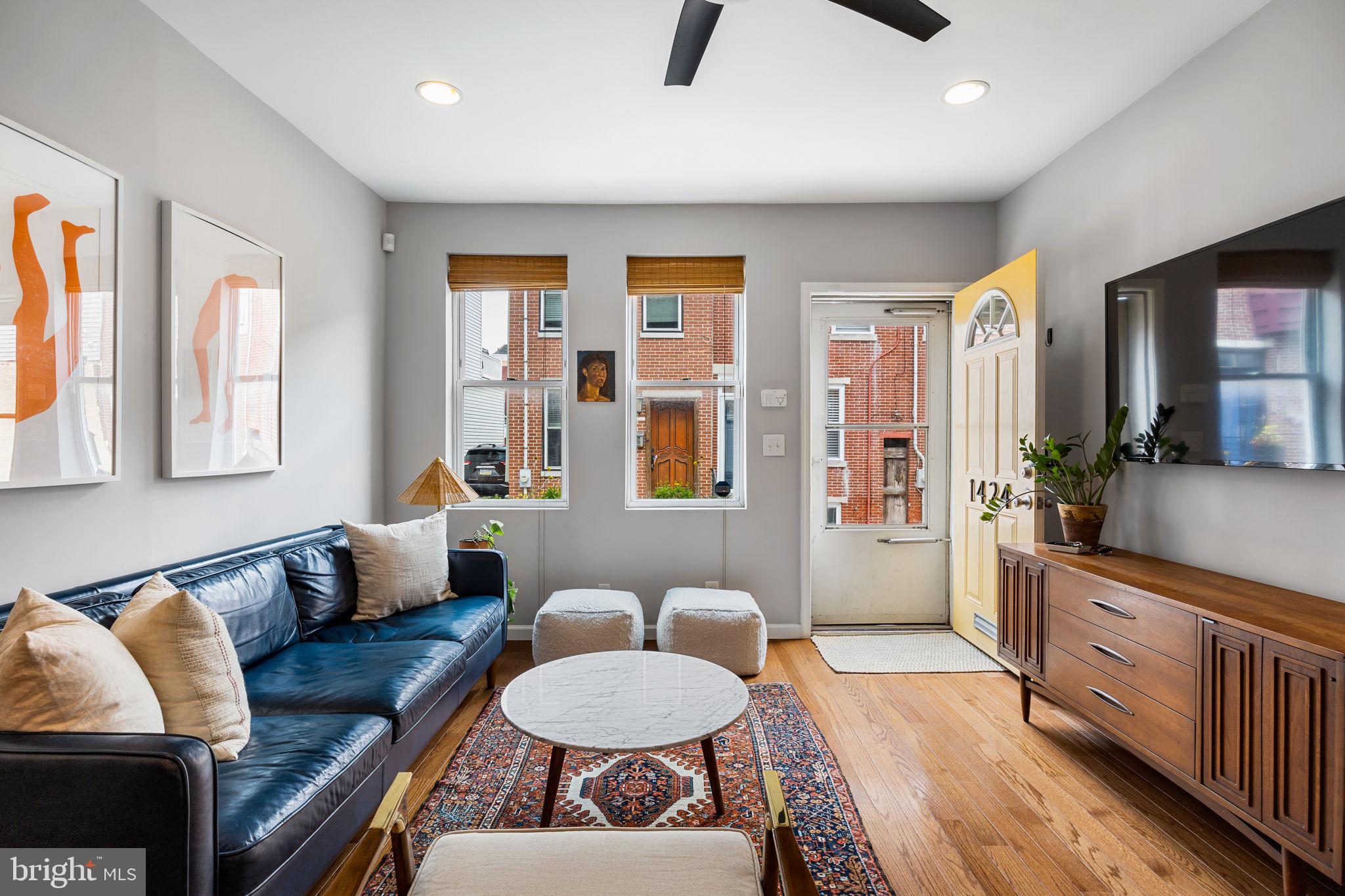 1424 S ORIANNA STREET