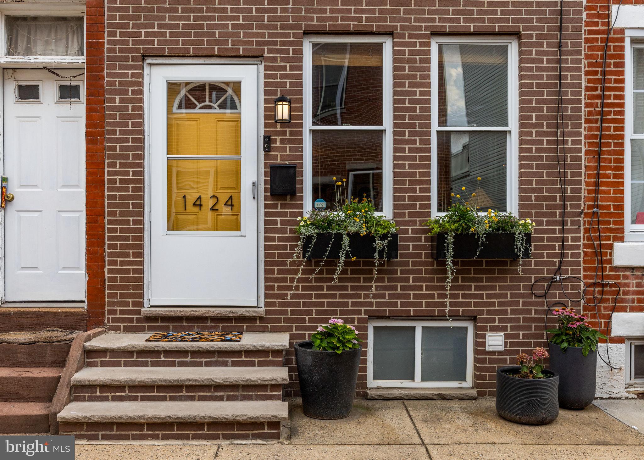 1424 S ORIANNA STREET