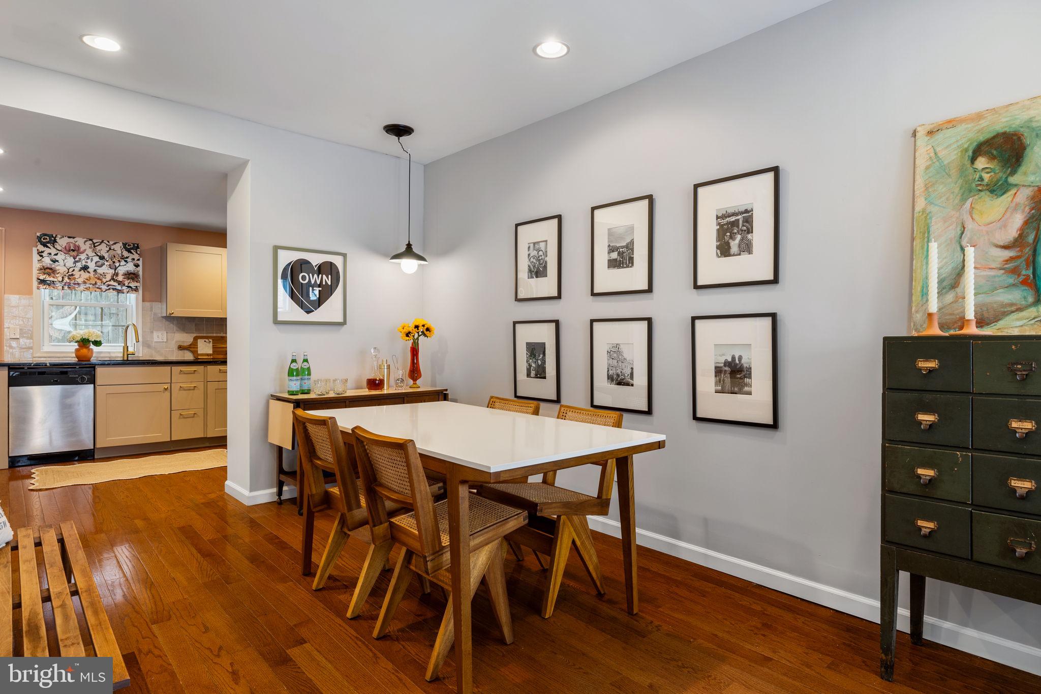 1424 S ORIANNA STREET