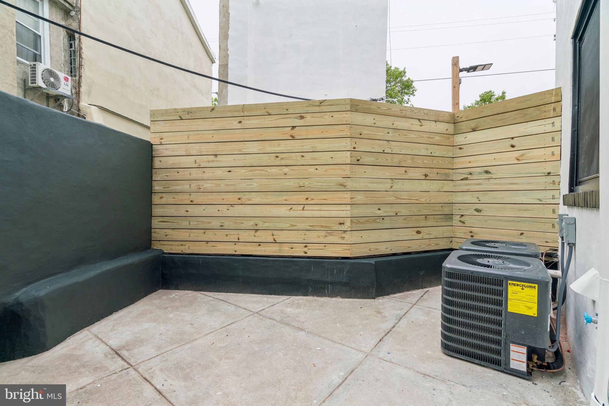 1310 E PASSYUNK AVENUE