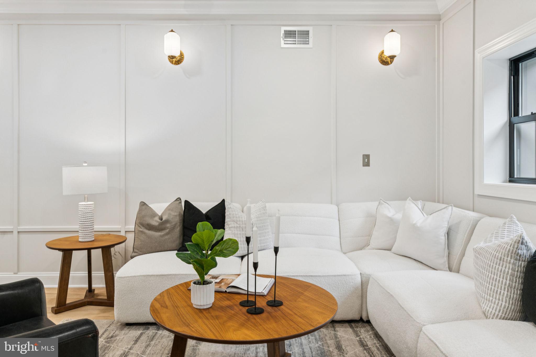 1310 E PASSYUNK AVENUE