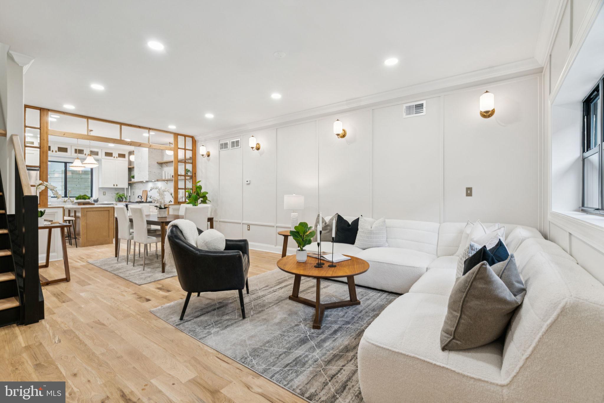 1310 E PASSYUNK AVENUE