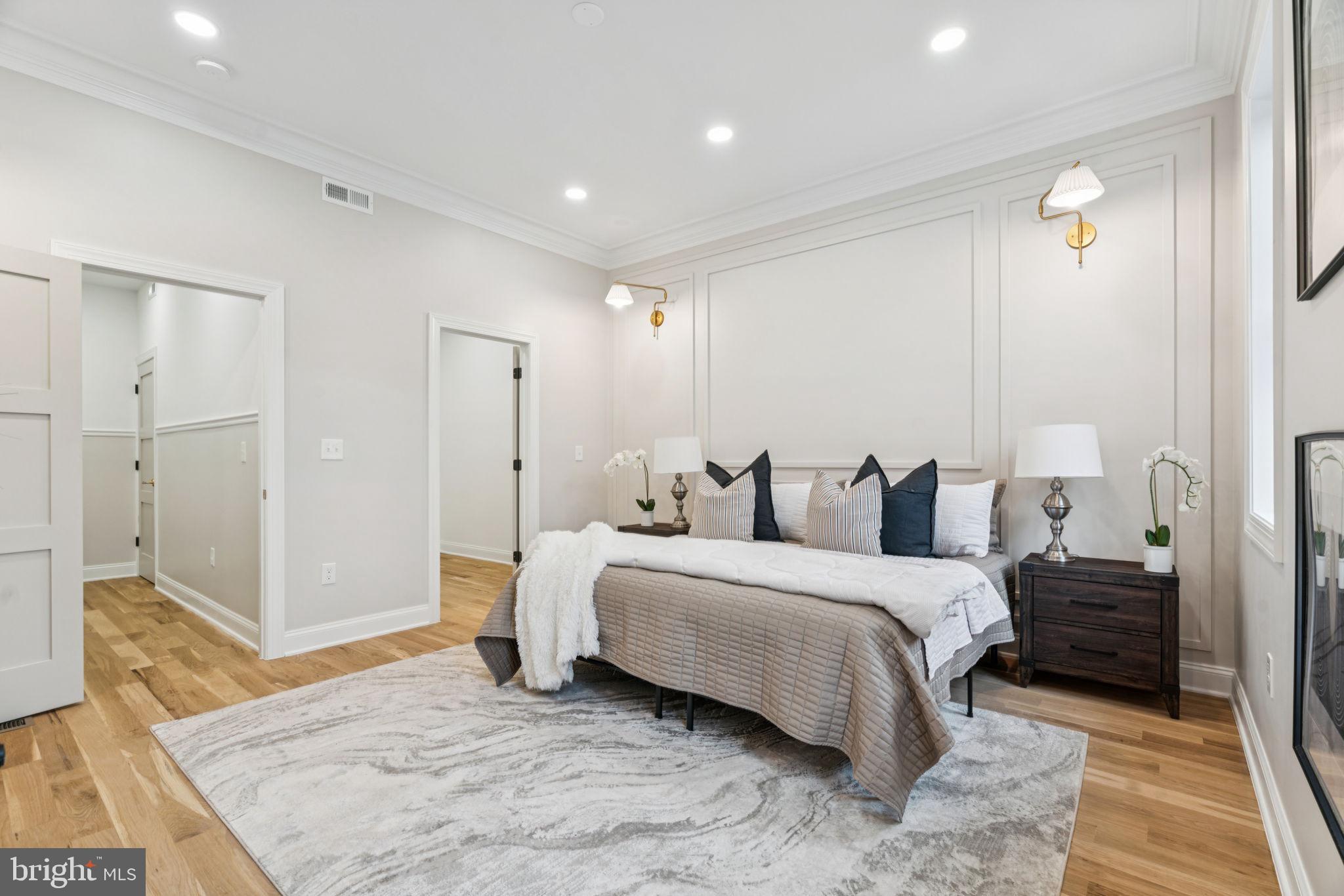 1310 E PASSYUNK AVENUE