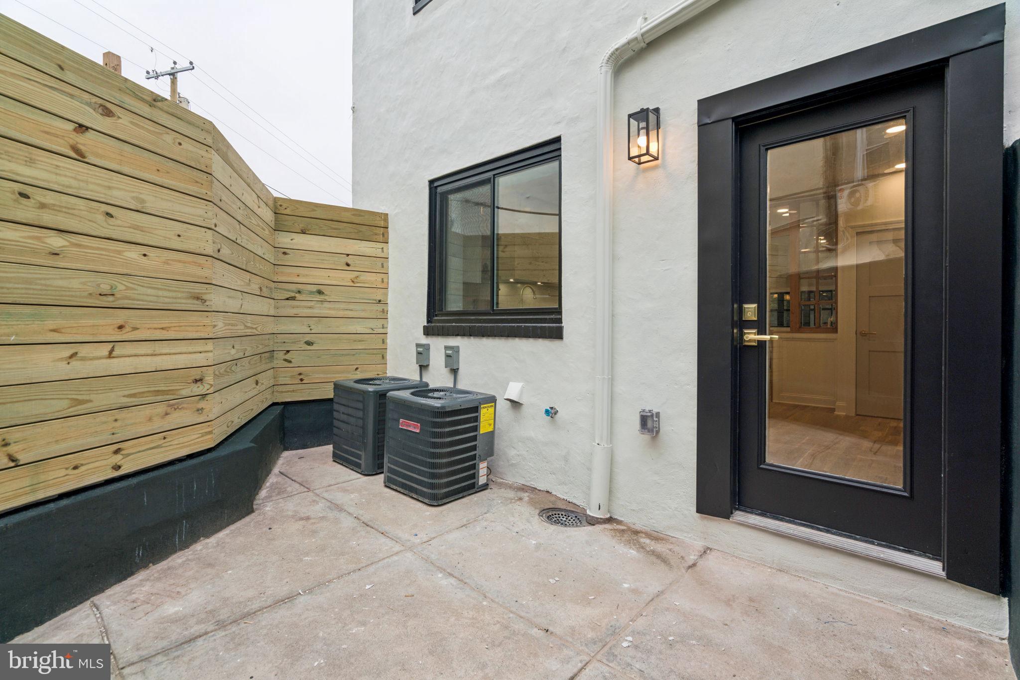 1310 E PASSYUNK AVENUE