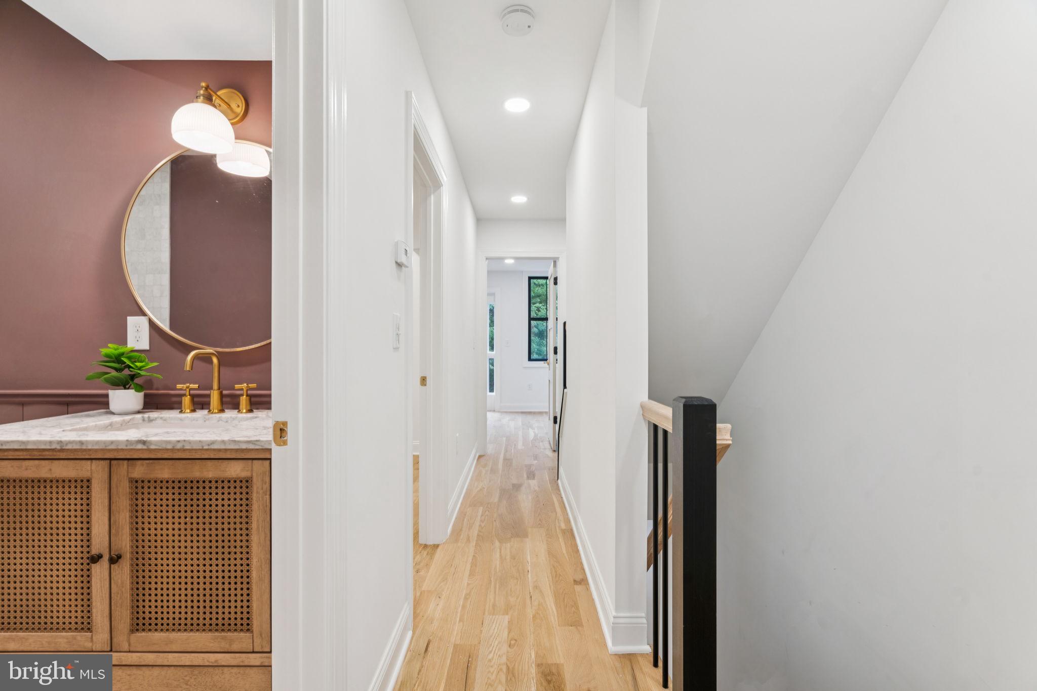 1310 E PASSYUNK AVENUE